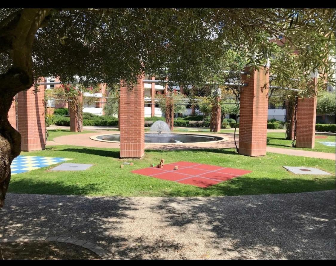 L Oasis Studio Proche Hopital Et Aeroport Piscine Parking &Netflix Toulouse Luaran gambar